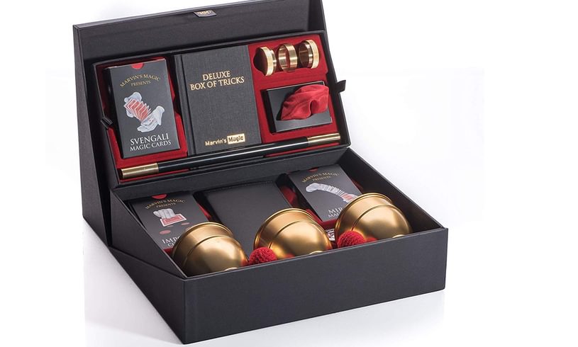 Marvin's Magic Deluxe Box of Tricks Opem