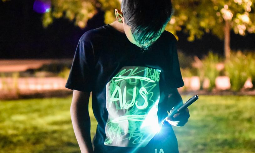 Black Interactive Glow T-Shirt in dark Age 9 - 11