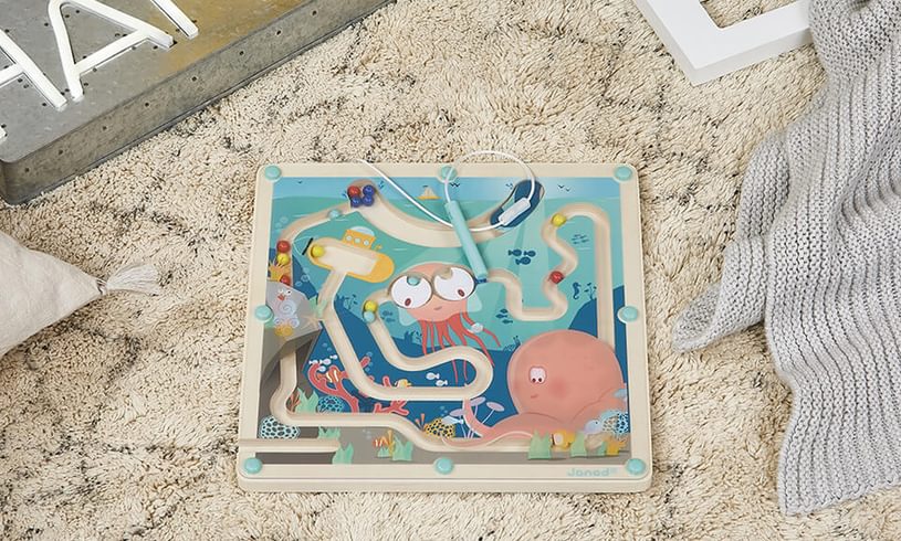Children's Magnetic Maze