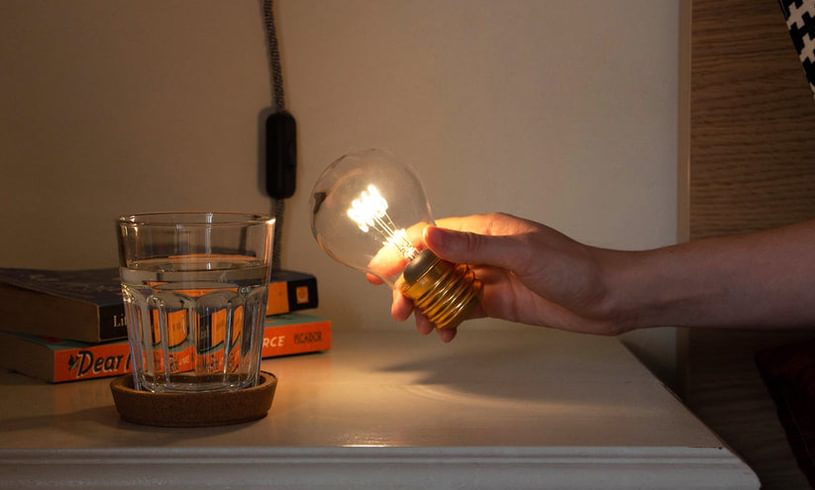 Cordless Lightbulb Suck UK