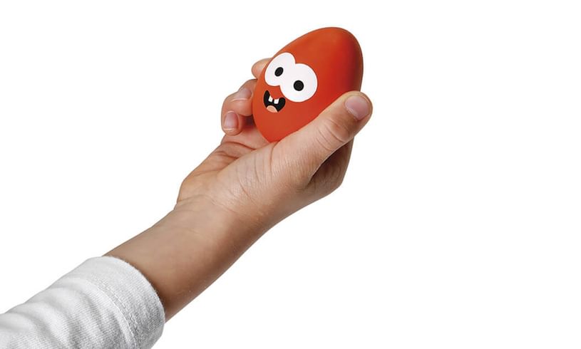 07729 Egg and Spoon Race